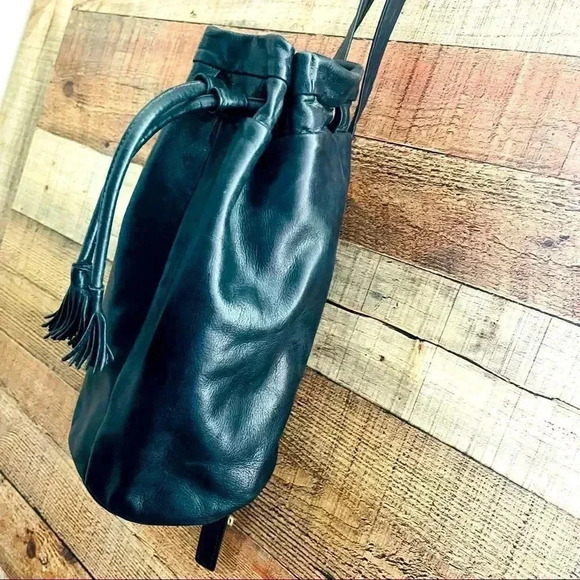 Julia Duran Rainguarded Leather VTE Sling/Backpack Bag - Picture 2 of 10